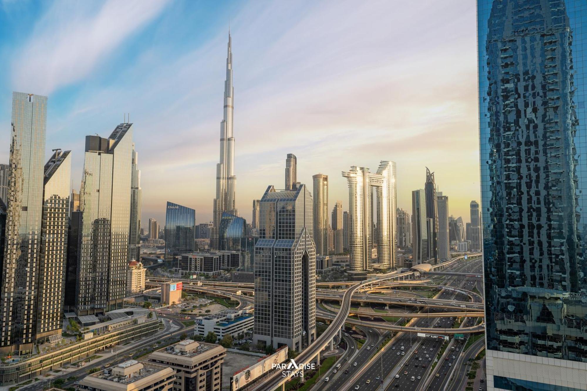 Burj Khalifa & Downtown Views - Prime Location Apartment *